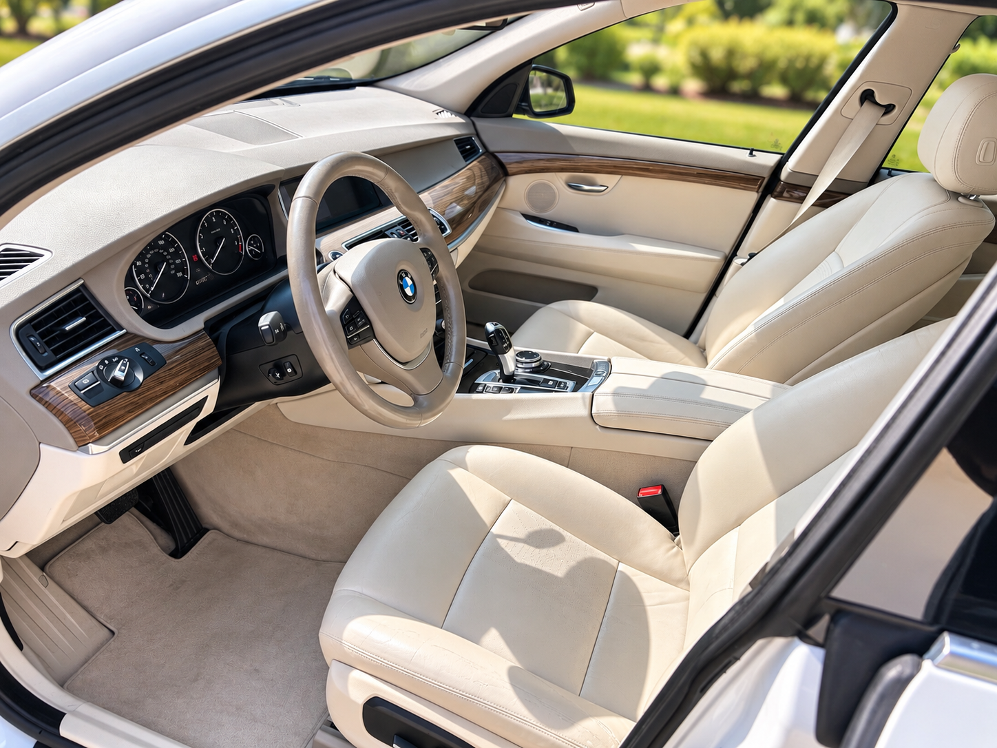 Used 2014 BMW 535i Gran Turismo RWD image 5