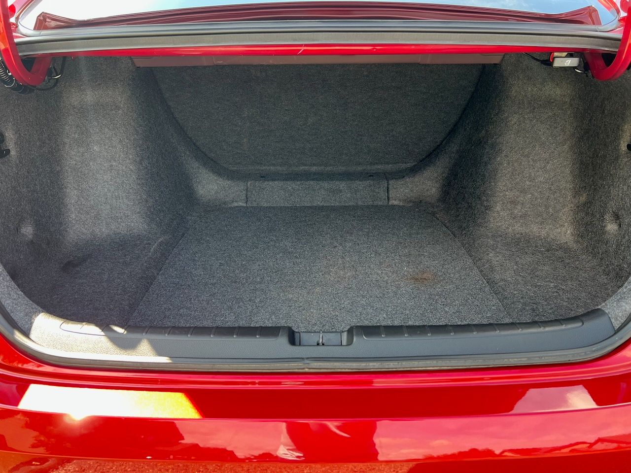 Used 2018 Honda Accord LX image 16