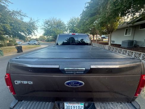 Used 2017 Ford F150 XLT w/ Equipment Group 302A Luxury AWD/4WD image 11