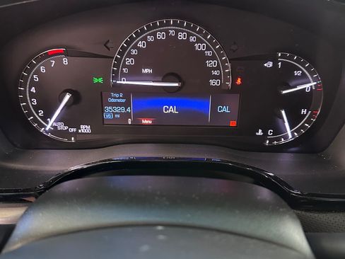 Used 2017 Cadillac XT5 Luxury AWD/4WD image 9