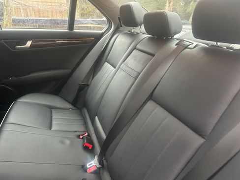 Used 2013 Mercedes-Benz C 300 4MATIC Sedan image 11