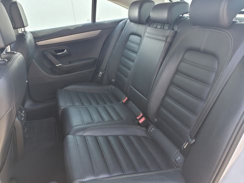 Used 2013 Volkswagen CC Lux image 7