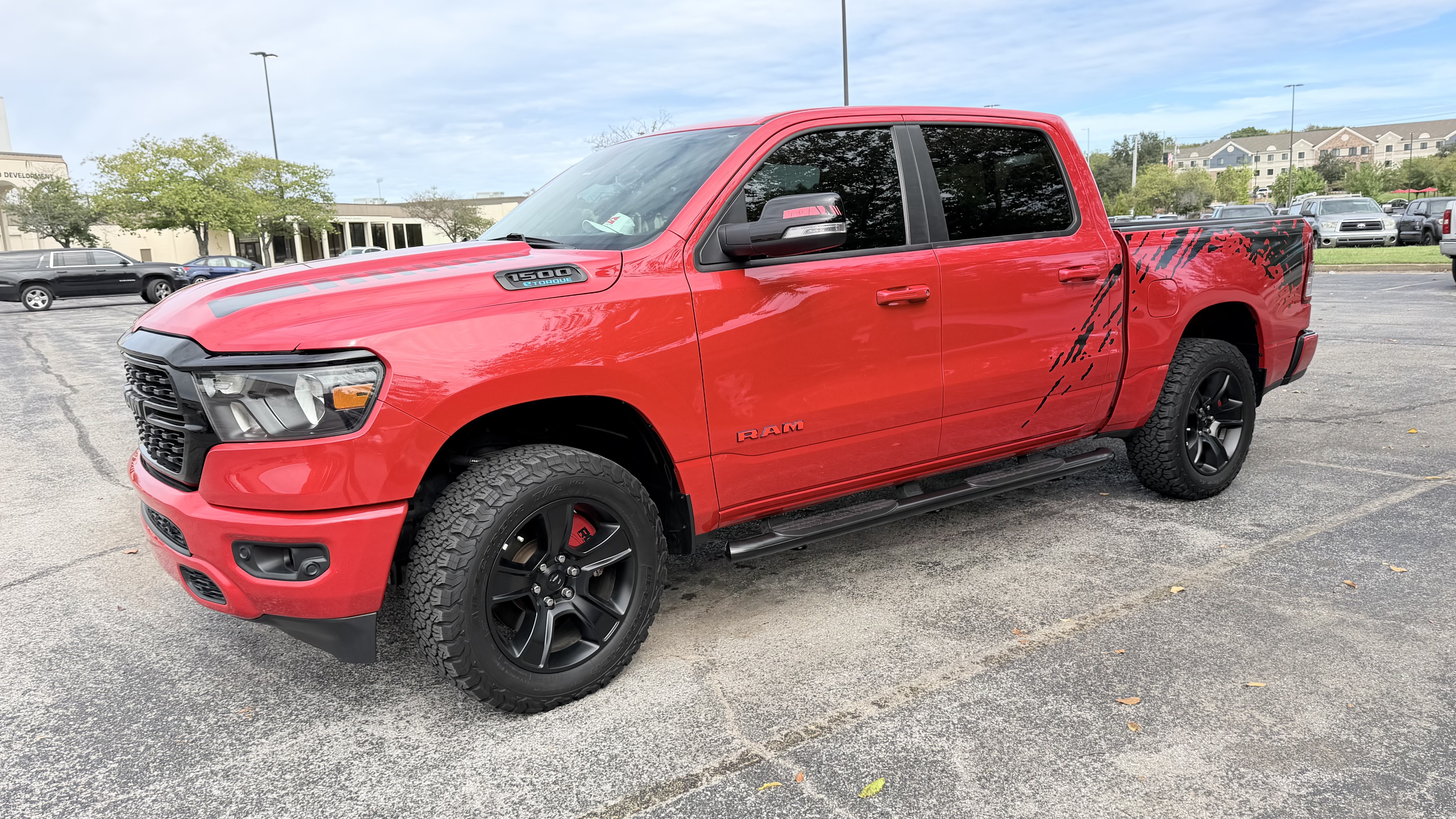 Used 2022 RAM 1500 Big Horn AWD/4WD image 1