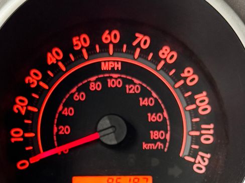 Used 2012 Toyota Tundra 4x4 Double Cab image 12