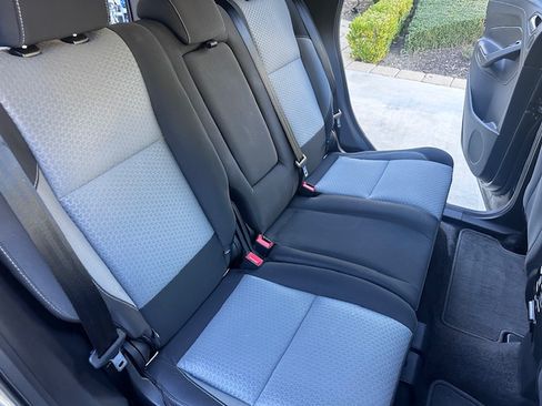 Used 2017 Ford Escape SE w/ Equipment Group 201A image 15