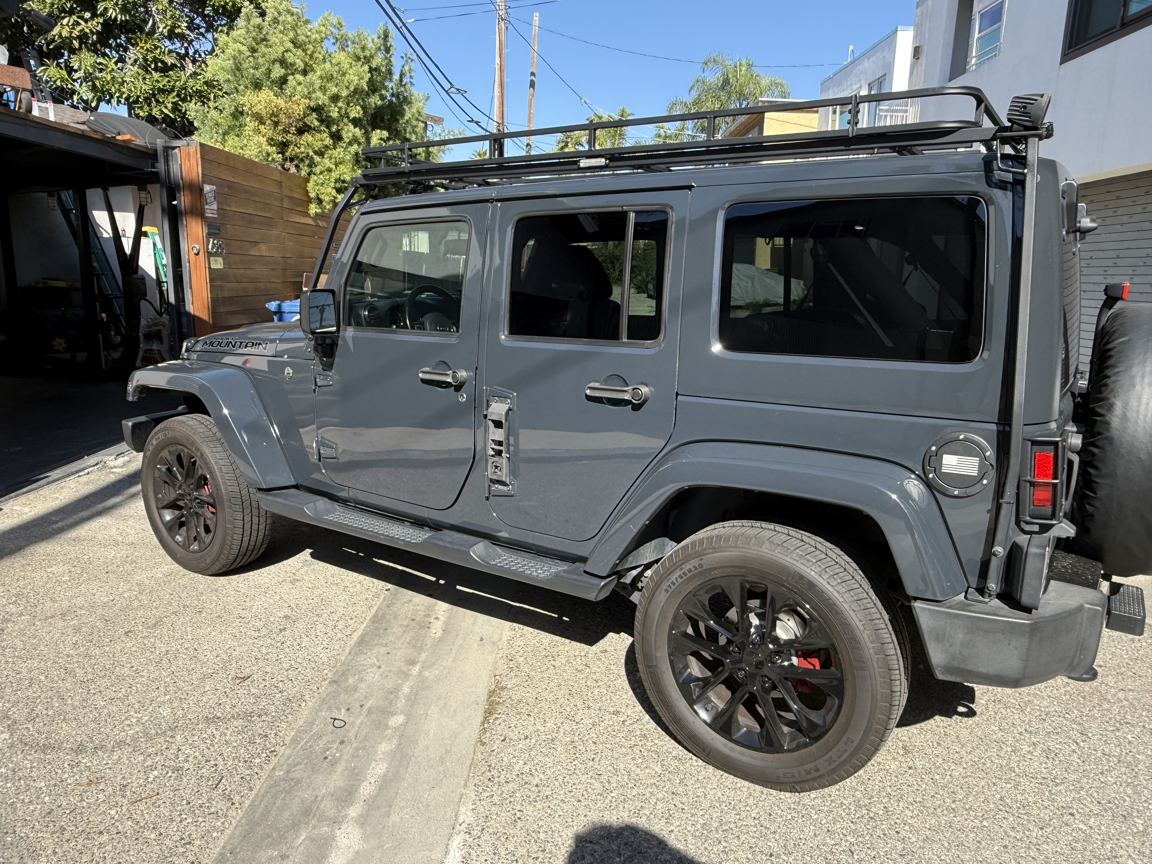 Used 2017 Jeep Wrangler Unlimited Sahara AWD/4WD image 1