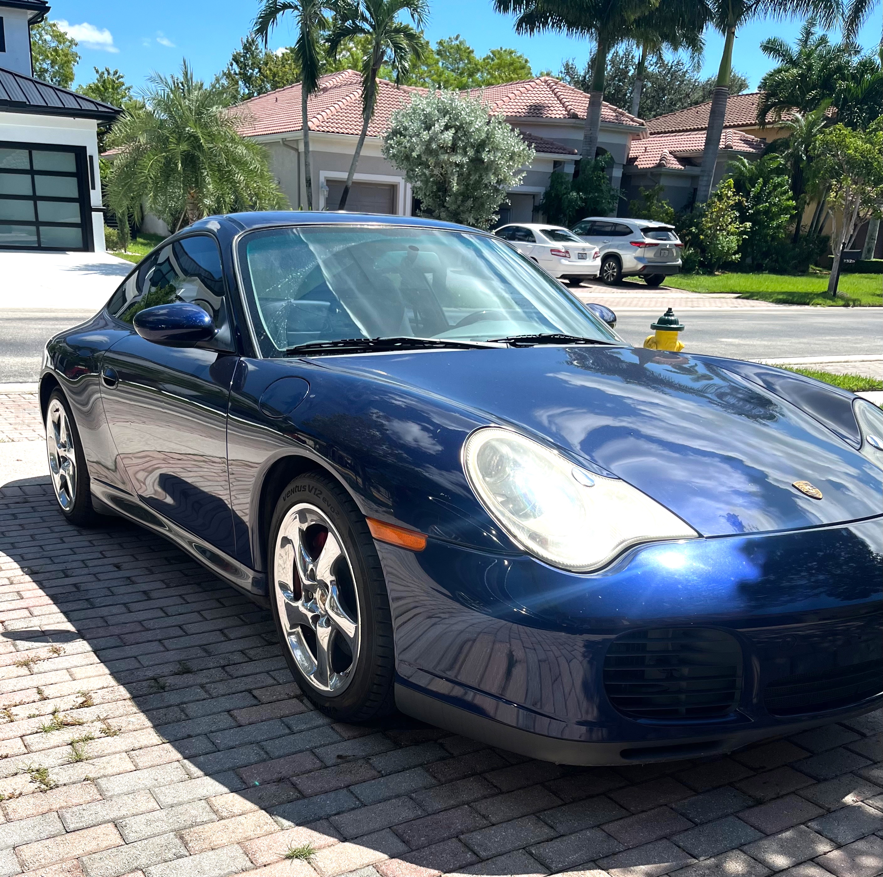 Used 2002 Porsche 911 Carrera 4S AWD/4WD image 9