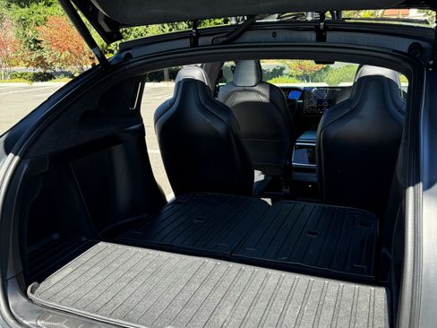 Used 2023 Tesla Model X Plaid image 23