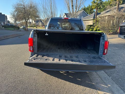 Used 2019 Ford F150 Lariat w/ Equipment Group 502A Luxury image 10