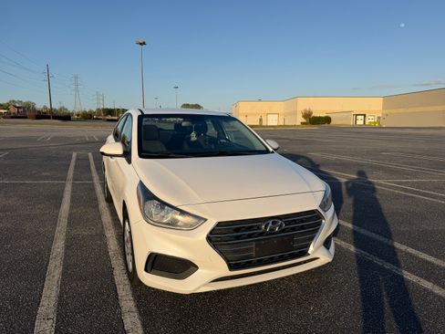 Used 2020 Hyundai Accent SE image 4