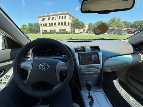 Used 2010 Toyota Camry Hybrid FWD image 7