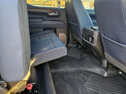 Used 2025 Chevrolet Silverado 1500 High Country w/ Technology Package image 13