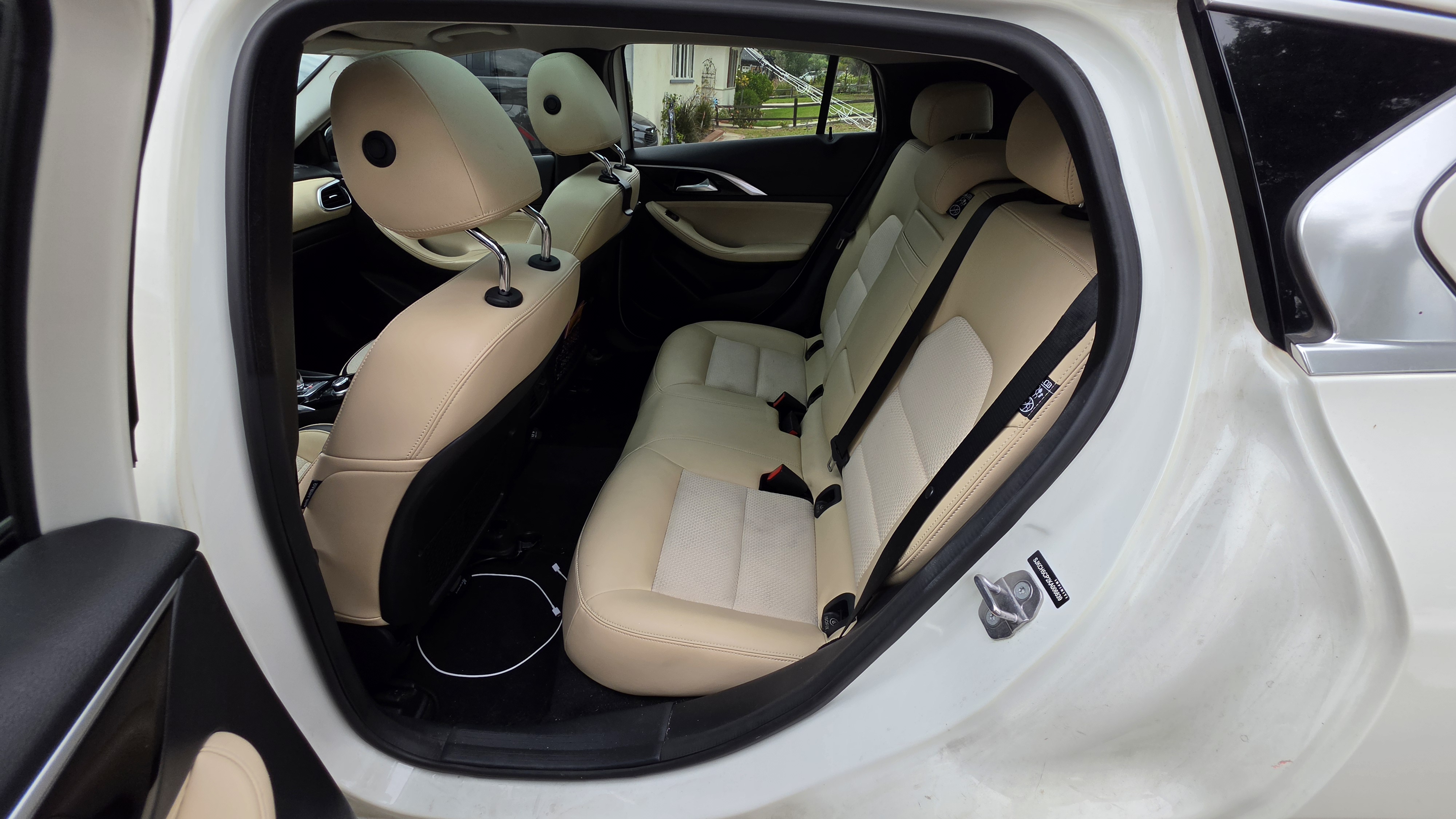 Used 2019 INFINITI QX30 FWD image 14