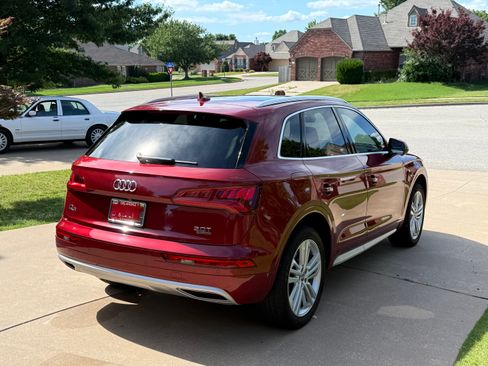 Used 2018 Audi Q5 2.0T Premium Plus AWD/4WD image 4