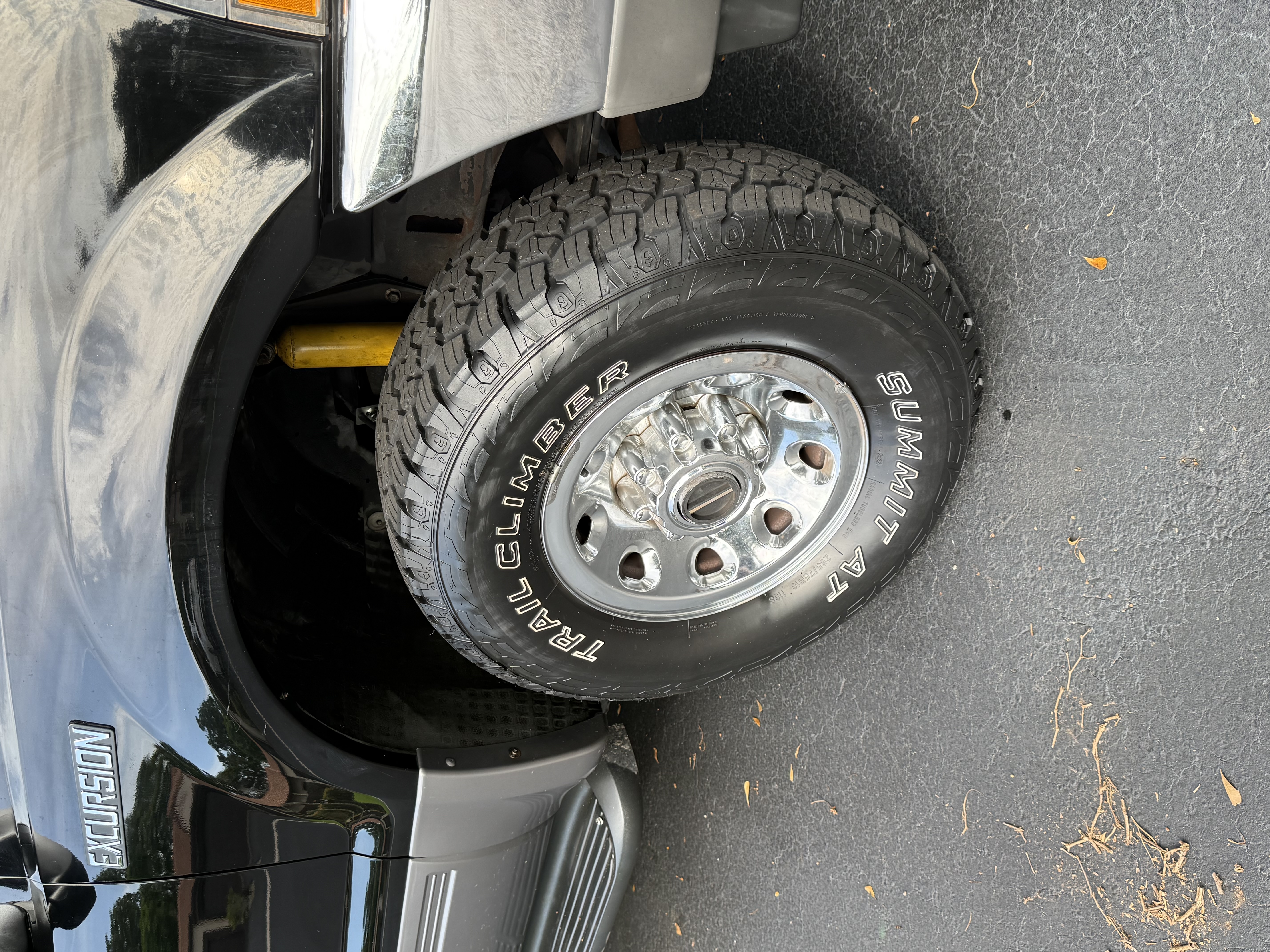 Used 2002 Ford Excursion XLT AWD/4WD image 10
