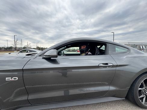 Used 2019 Ford Mustang GT w/ Performance Package - Level 2 image 4