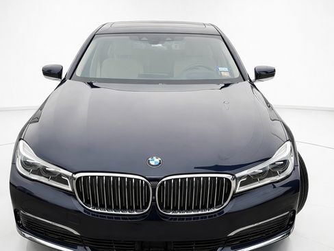 Used 2019 BMW 750i xDrive image 5