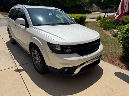 Used 2016 Dodge Journey Crossroad FWD image 1