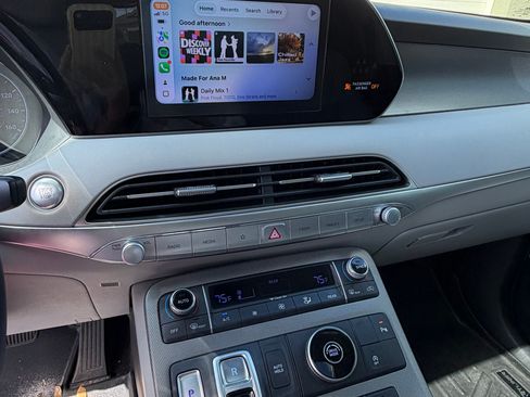 Used 2021 Hyundai Palisade SEL w/ Convenience Package image 6