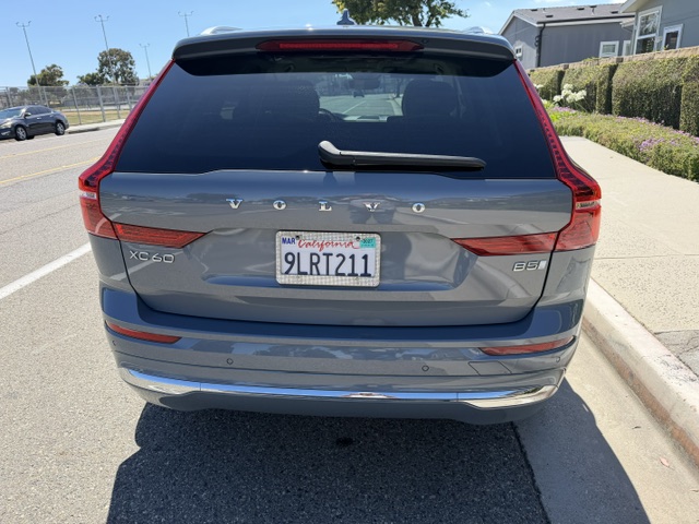 Used 2023 Volvo XC60 B5 Plus w/ Climate Package FWD image 6