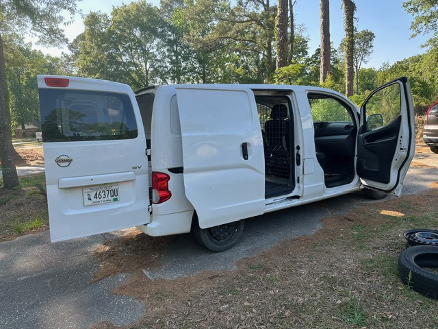 Used 2019 Nissan NV200 SV w/ Navigation Package FWD image 4