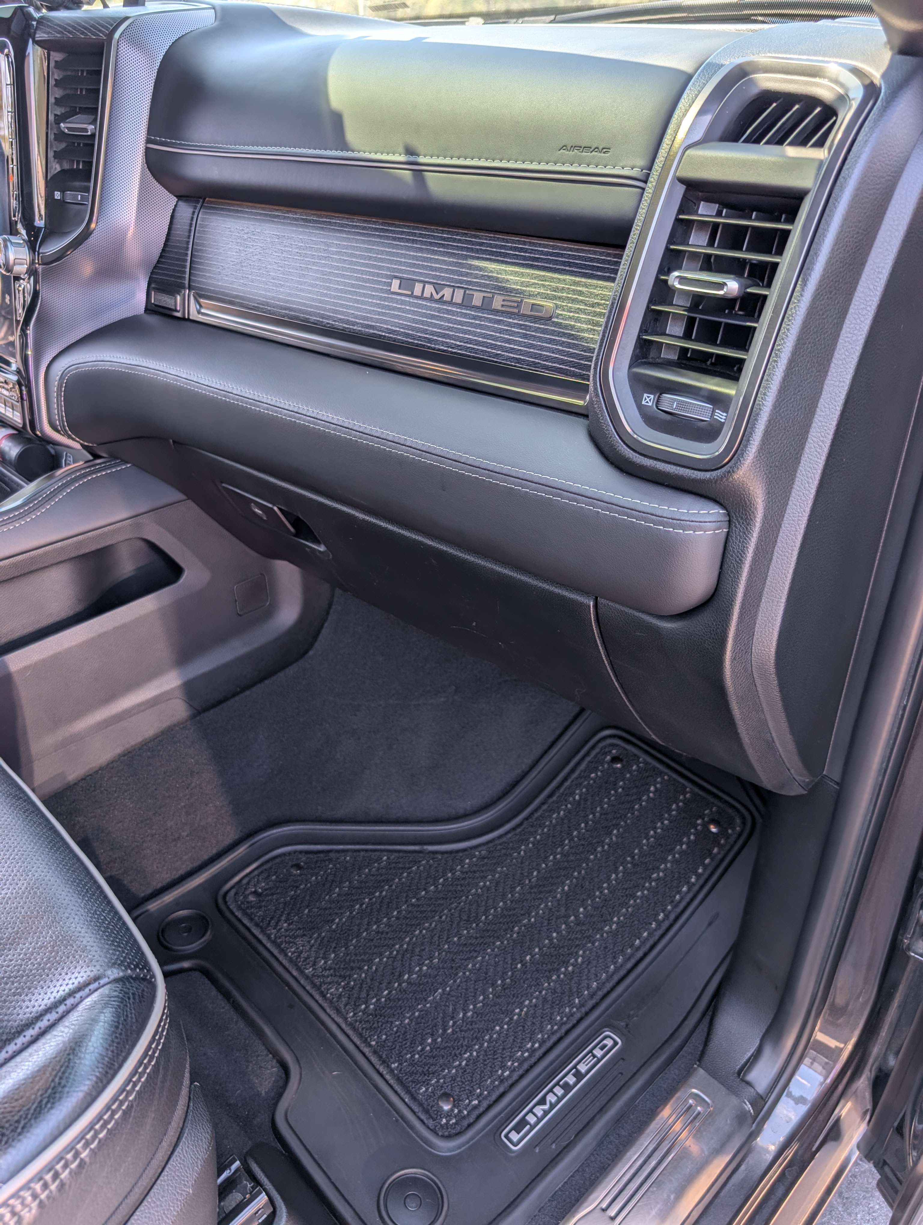 Used 2021 RAM 2500 Limited AWD/4WD image 22