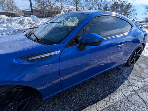 Used 2016 Subaru BRZ Limited w/ Popular Package #4 image 2