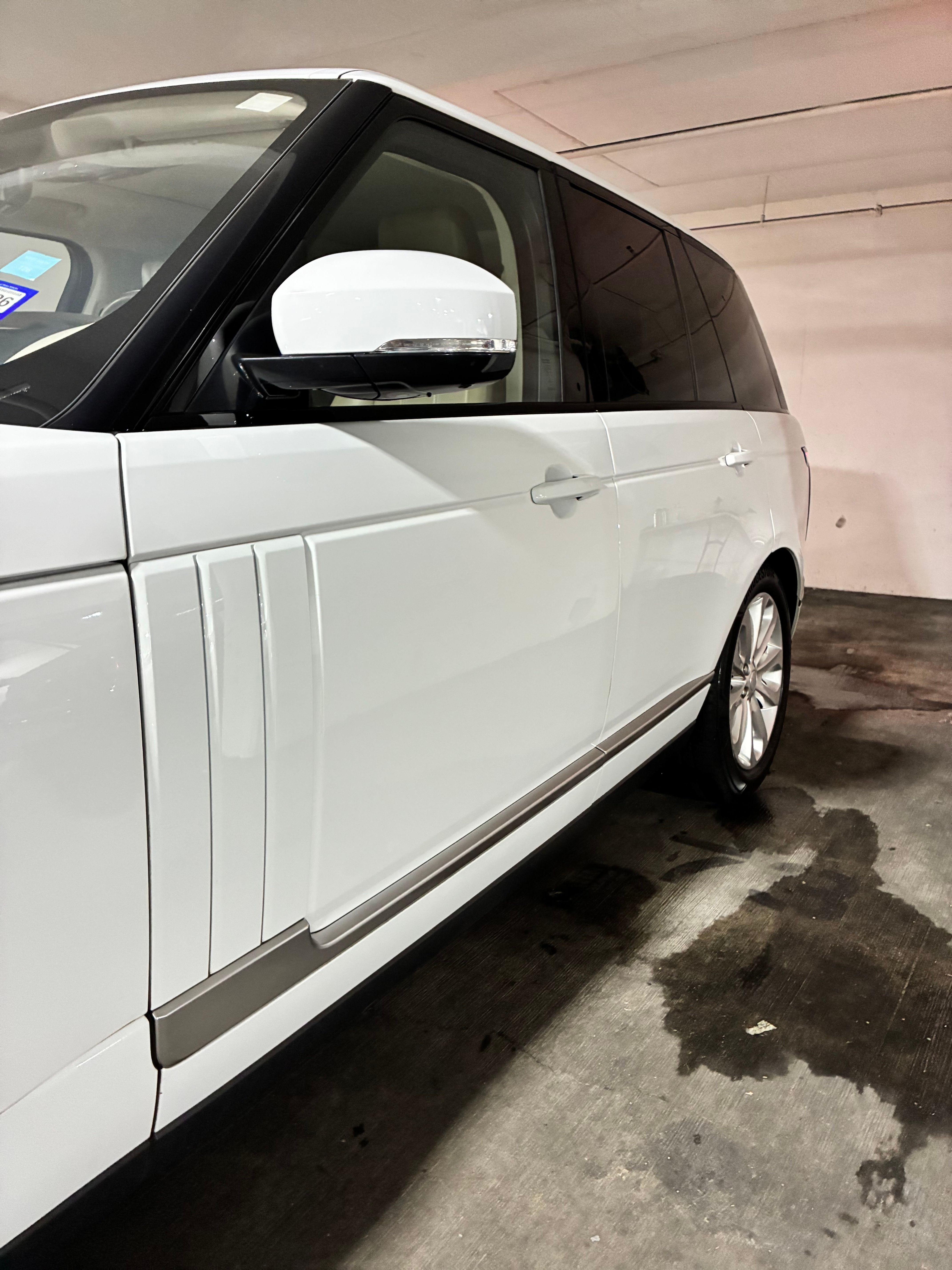 Used 2017 Land Rover Range Rover HSE AWD/4WD image 21