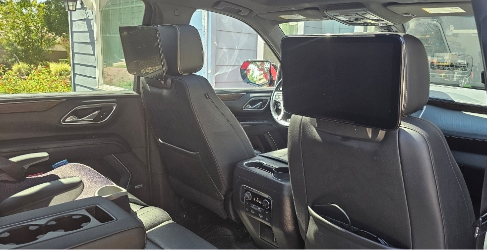 Used 2021 Chevrolet Suburban Premier w/ Max Trailering Package AWD/4WD image 10