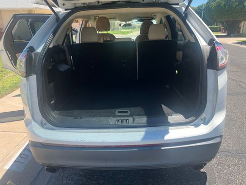 Used 2015 Ford Edge SE FWD image 14