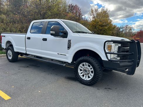 Used 2019 Ford F350 XL w/ Power Equipment Group image 11