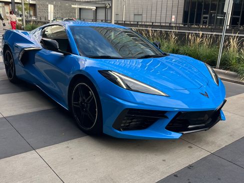 Used 2020 Chevrolet Corvette Stingray Coupe w/ Battery Protection Package image 1