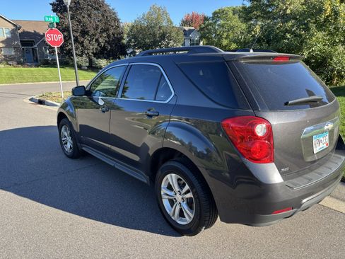 Used 2015 Chevrolet Equinox LT image 2