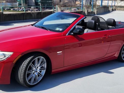 Used 2011 BMW 335is Convertible image 10