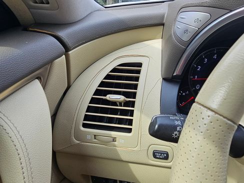 Used 2010 INFINITI FX35 2WD w/ Navigation Pkg image 14