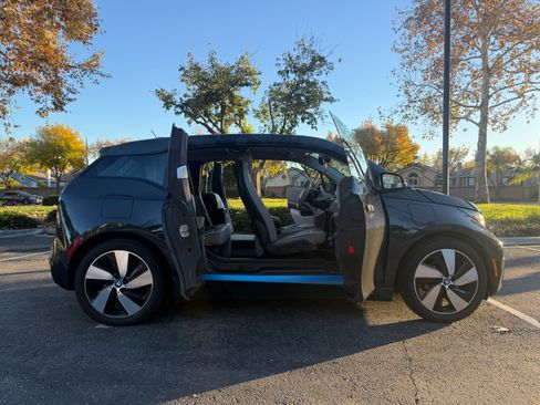 Used 2014 BMW i3 w/ Range Extender image 10