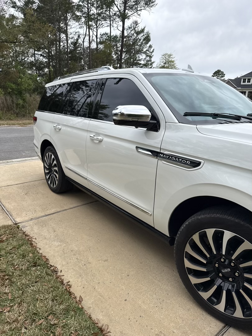 Used 2023 Lincoln Navigator Black Label AWD/4WD image 4
