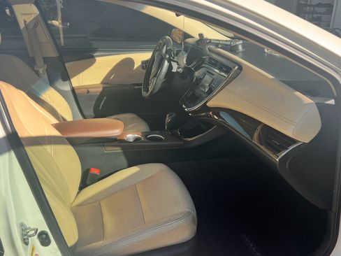 Used 2013 Toyota Avalon XLE image 21