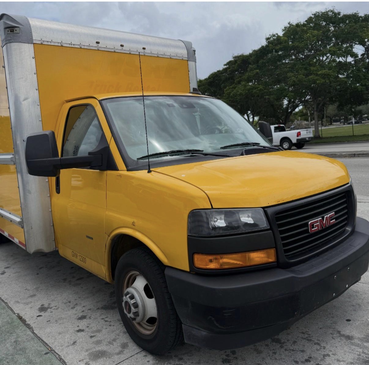 Used 2019 GMC Savana 3500 Extended w/ Driver Convenience Package RWD image 13