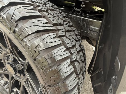 Used 2022 Toyota Tundra Limited RWD image 18
