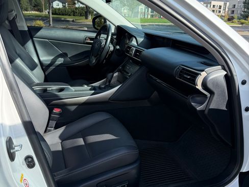 Used 2017 Lexus IS 300 AWD w/ Premium Package image 13