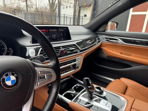 Used 2019 BMW 740i xDrive w/ Executive Package image 16