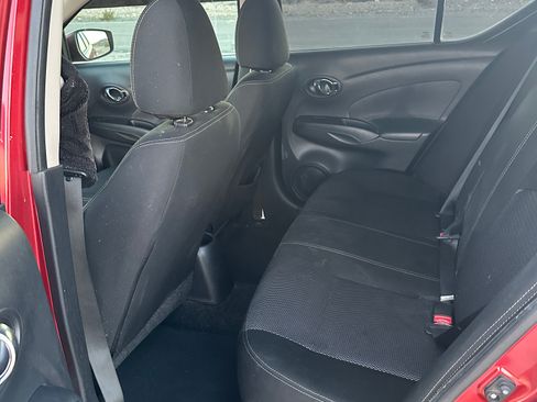 Used 2019 Nissan Versa SV image 9