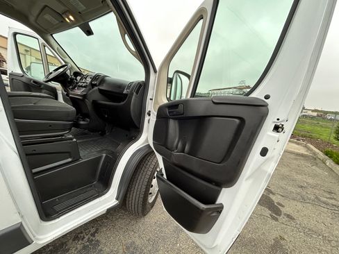 Used 2018 RAM ProMaster 2500 image 15