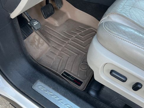 Used 2013 Ford Explorer Limited image 17