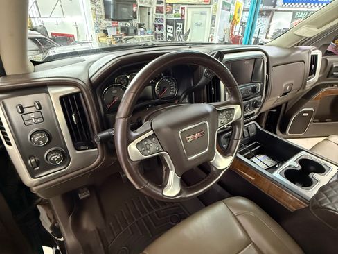Used 2017 GMC Sierra 1500 SLT AWD/4WD image 11