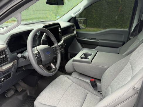 Used 2025 Ford F150 XL RWD image 11