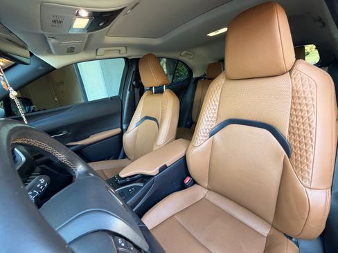 Used 2020 Lexus UX 250h w/ Premium Package AWD/4WD image 24