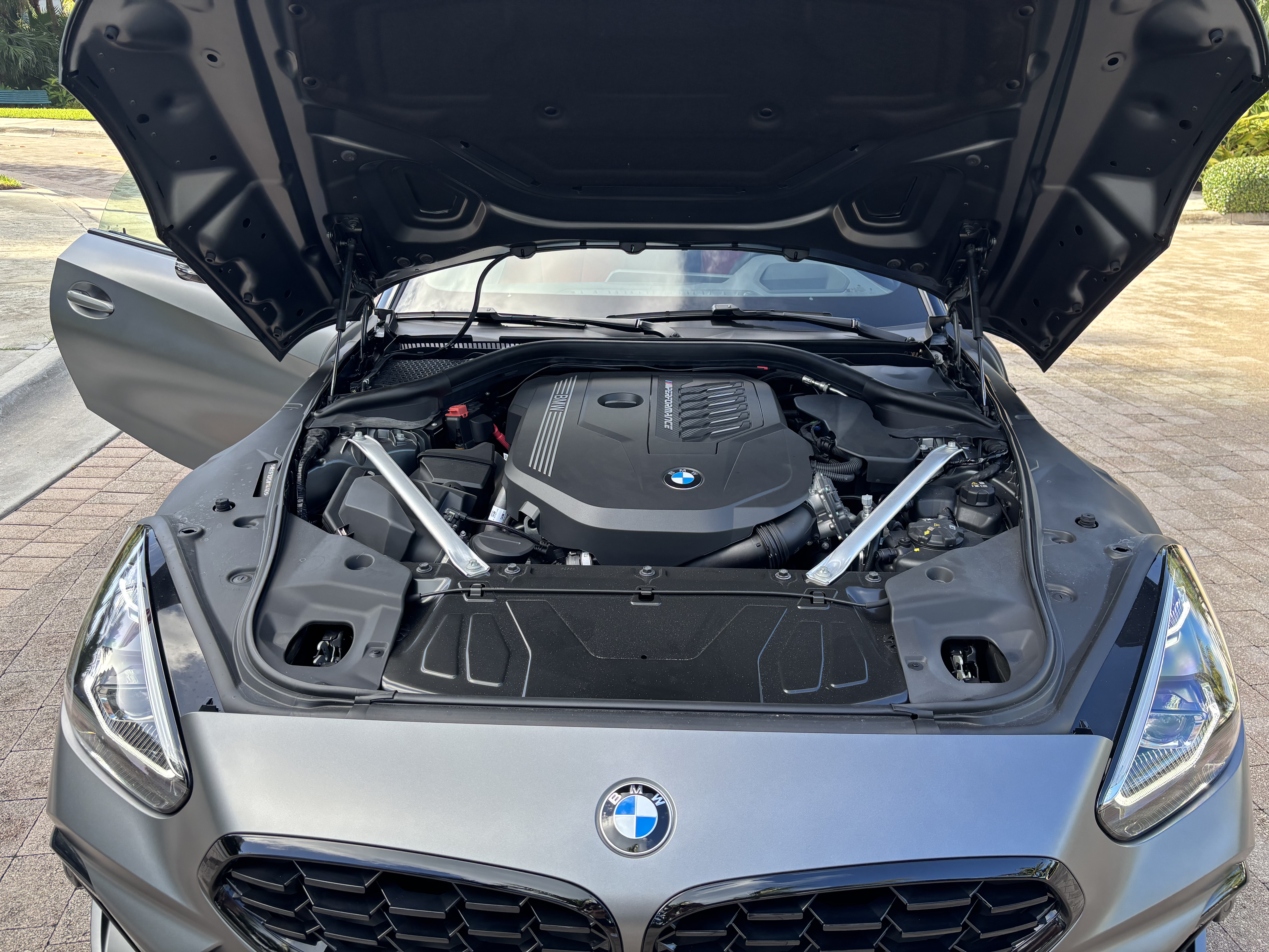 Used 2025 BMW Z4 M40i w/ Edition RWD image 22