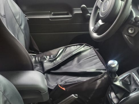 Used 2013 Jeep Patriot Sport image 16